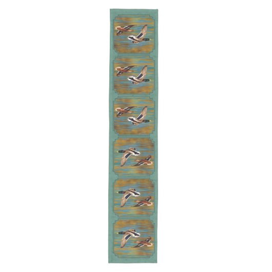 Flying Ducks Zee Mist Green Medium Tafelloper (Voorkant)