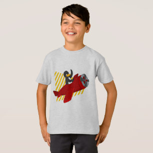 Flying pinguing cartoon T-shirt