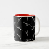 Flying Pterodactyl Dinosaur Print Pattern Black Tweekleurige Koffiemok (Voorkant rechts)