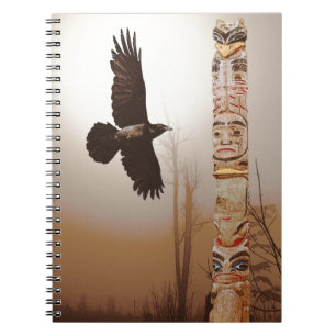 Flying Raven & Totem-Pole Fantasy Art Notitieboek