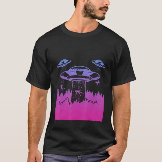 Flying Saucer UFO Astronauts are Aliens 5 T-shirt (Voorkant)