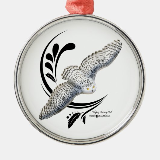Flying Snowy Owl Metalen Ornament (Voorkant)