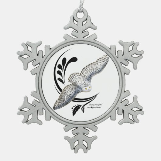 Flying Snowy Owl Tin Sneeuwvlok Ornament (Voorkant)