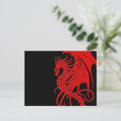 Flying Tribal Dragon - rood op zwart Briefkaart (Staand voorkant)