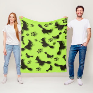 Flying witch among stars at Halloween night 3D Fleece Deken