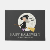 Flying Witch Happy Halloween & Custom Family Name Deurmat (Voorkant)