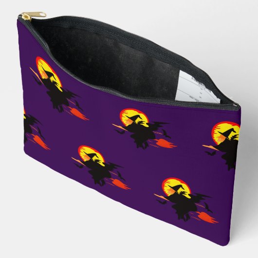 Flying Witch with full moon Etui (Open)