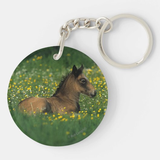 Foal Laying Down in Flowers Sleutelhanger (Achterkant)