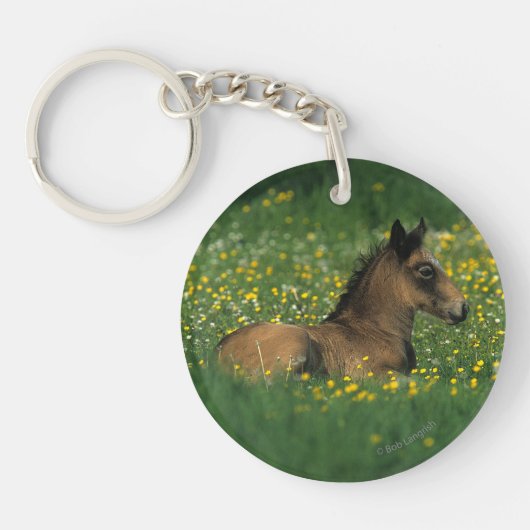 Foal Laying Down in Flowers Sleutelhanger (Voorkant)