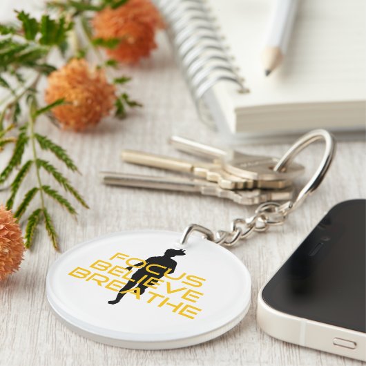 Focus gelooft Breathe Yellow Running Fitness Sleutelhanger (Voorkant Rechts)