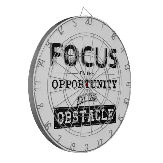 Focus op het obstakel dartbord (Voorkant Links)