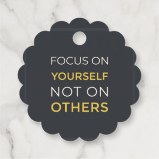 Focus op jezelf voor tags bedankjes labels