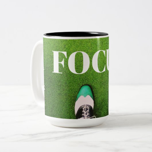 FOCUS! Signature Golf Coffee Mok (Voorkant links)