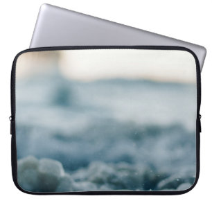 Focusfotografie van bubbels laptop sleeve