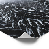 Fog over sneeuw bedekt met wintersparren poster (Hoek)