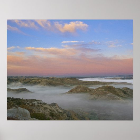 Fog van de Little Missouri-rivier hangt in de Poster (Voorkant)