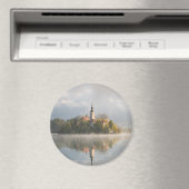 Foggy Bled Lake zonsopgang ronde magneet (Insitu (Vaatwasser))