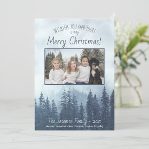 Foggy Blue Pines Foto Rustieke Waterverf Kerst Feestdagenkaart