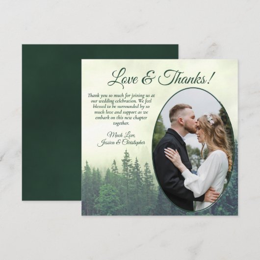 Foggy Green Pine Trees Rustic Wedding Oval Foto Bedankkaart (Voorkant / Achterkant)