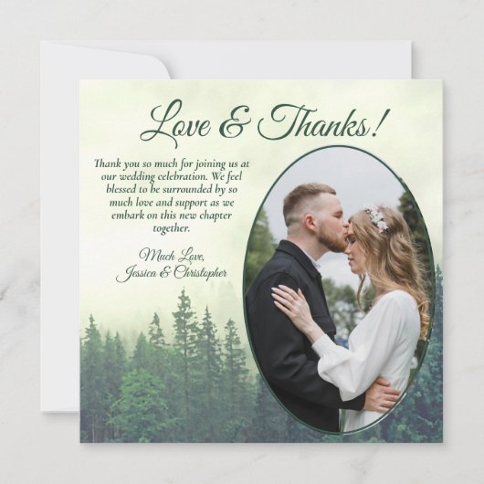 Foggy Green Pine Trees Rustic Wedding Oval Foto Bedankkaart (Voorkant)
