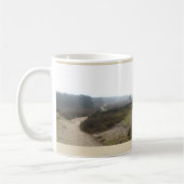 Foggy Heathland met Bench Panoramic Landscape Mok (Links)