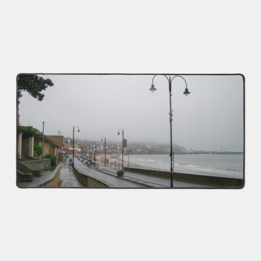 Foggy Morning at Scarborough Bureaumat (Voorkant)