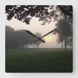 Foggy Morning Wall Clock Vierkante Klok