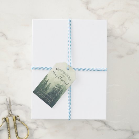 Foggy Mountain Pines Rustieke vakantie Cadeaulabel (Met Touw)