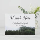 Foggy Pine Trees Rain Forest Wedding Bedankt (Staand voorkant)