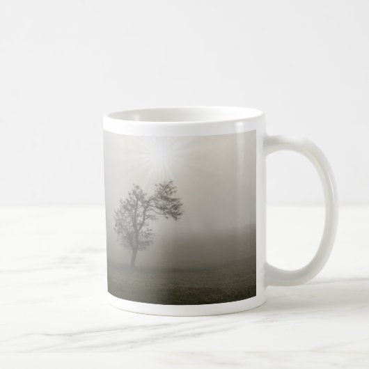 Foggy Starburst Tree Landscape Coffee Mok (Rechts)