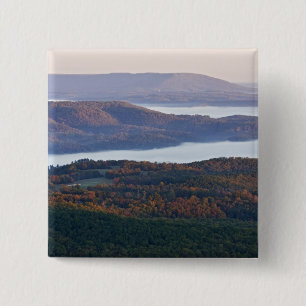 Foggy-valleys en herfst-bladeren in Ozark Vierkante Button 5,1 Cm