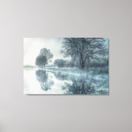 Foggy Winter Scene of a Lake, met bomen en Sky Canvas Afdruk