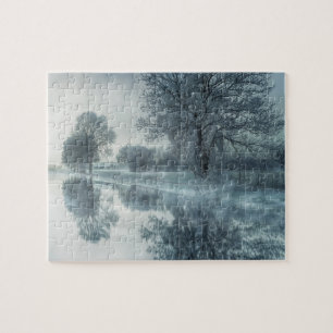 Foggy Winter Scene of a Lake, met bomen en Sky Legpuzzel