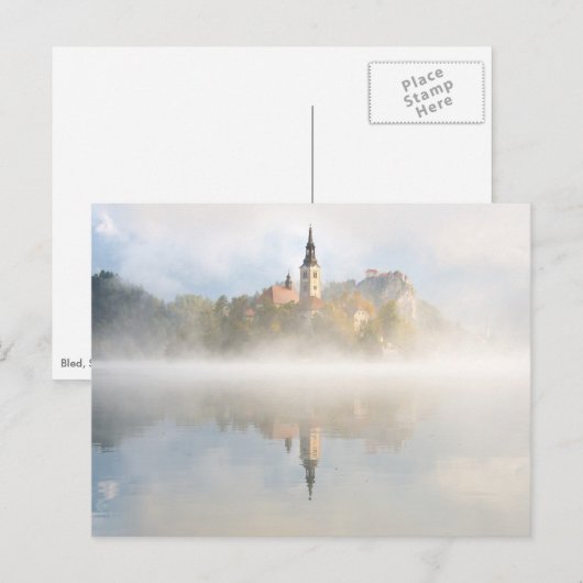 Foggy-zonsopgang bij Lake Bled Briefkaart (Voorkant / Achterkant)