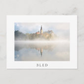 Foggy-zonsopgang bij Lake Bled Briefkaart (Voorkant)
