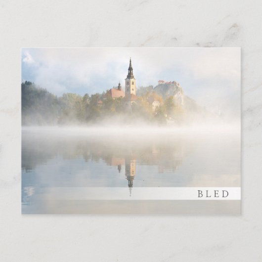 Foggy-zonsopgang bij Lake Bled Briefkaart (Voorkant)