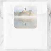 Foggy-zonsopgang bij Lake Bled Vierkante Sticker (Tas)