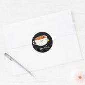 Fokbeker van Tea Pun Dark BG Ronde Sticker (Envelop)