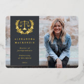 Folie/Grijze JD-wet Schaalt Afstuderen bekendmakin Folie Uitnodiging (Voorkant)