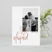 Folie Moderne Calligraphy Foto Elopement Kaart (Staand Voorkant)