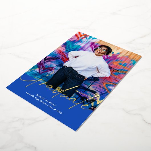 Folie script afstuderen aankondiging fotokaart (Gedraaid)