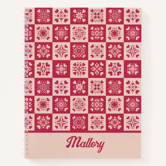 Folk Art Stenciled Heart Pattern Red en Roze Notitieboek (Voorkant)