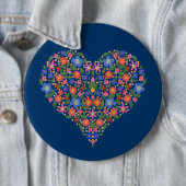 Folk Art Style Floral Heart op Blue Round Button (In situ)