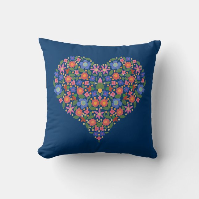 Folk Art Style Floral Heart op Moody Blue Pillow Kussen (Voorkant)