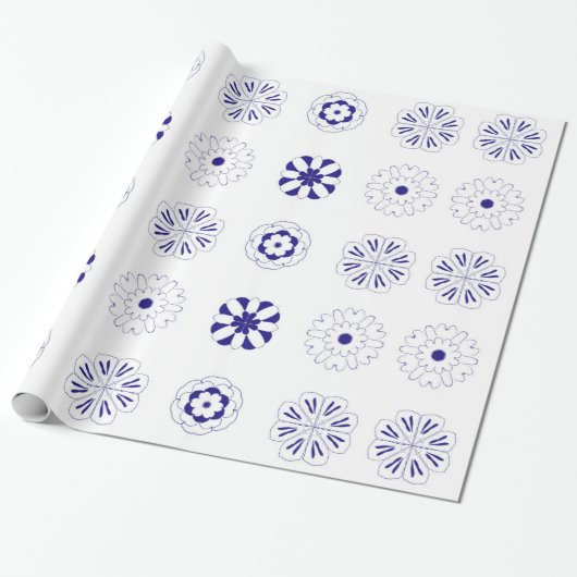 Folk blauwe bloemen patroon cadeaupapier (Uitgerold)