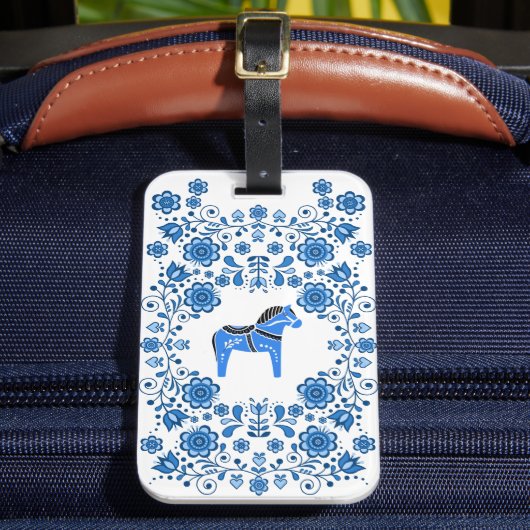 Folk Dala horse floral flower design/white B Bagagelabel (Voorkant Insitu 2)