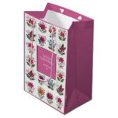 Folk Florals Pink Christmas Medium Cadeauzakje (Voorkant Gekanteld)
