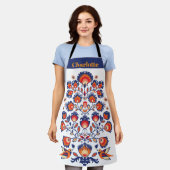 Folklore met blauw en oranje schort (Gedragen)