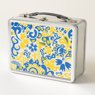 Folklore pattern with Oekrainian flag covu