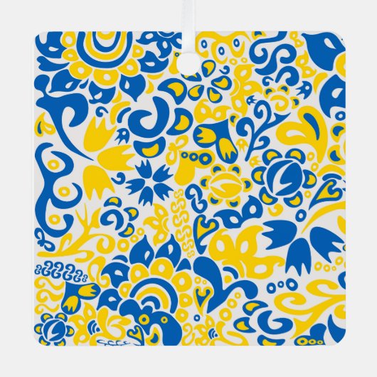 Folklore pattern with Oekrainian flag covu Metalen Ornament (Voorkant)